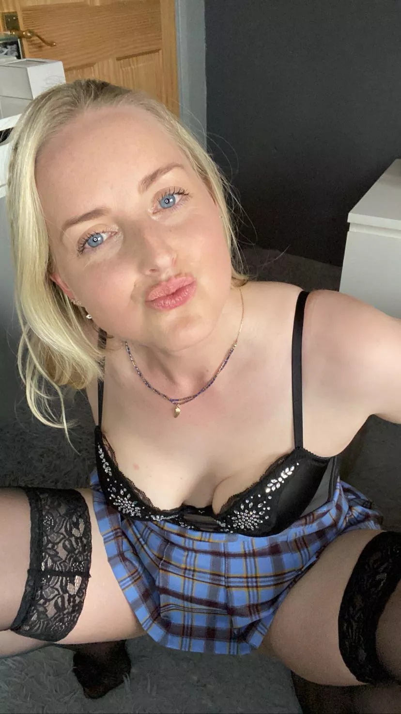 Hope you like my face