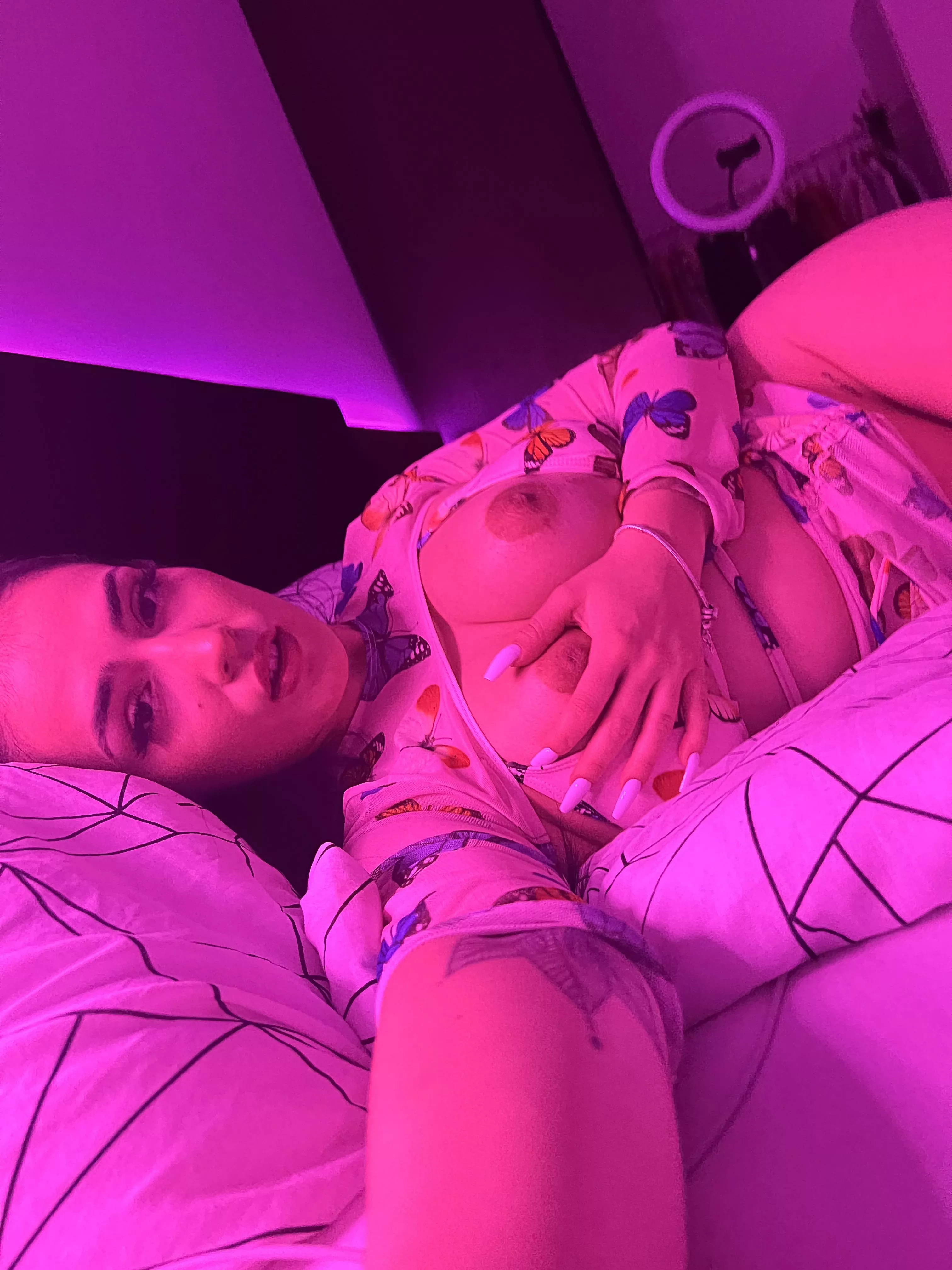 Let me borrow your mouth pls 🥵