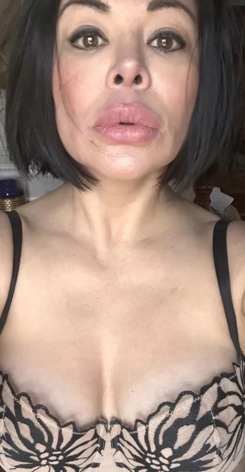 Morning glow, haven't selected an outfit yet!