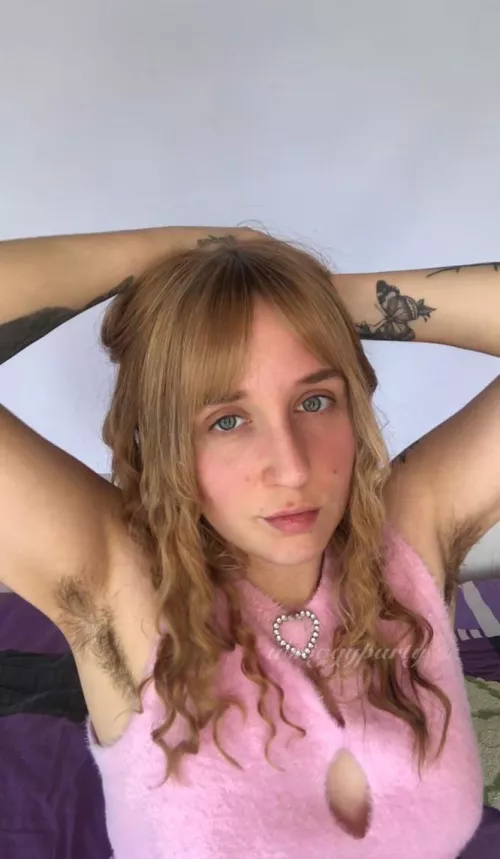 My eyes or my armpits? What caught your attention first?😉