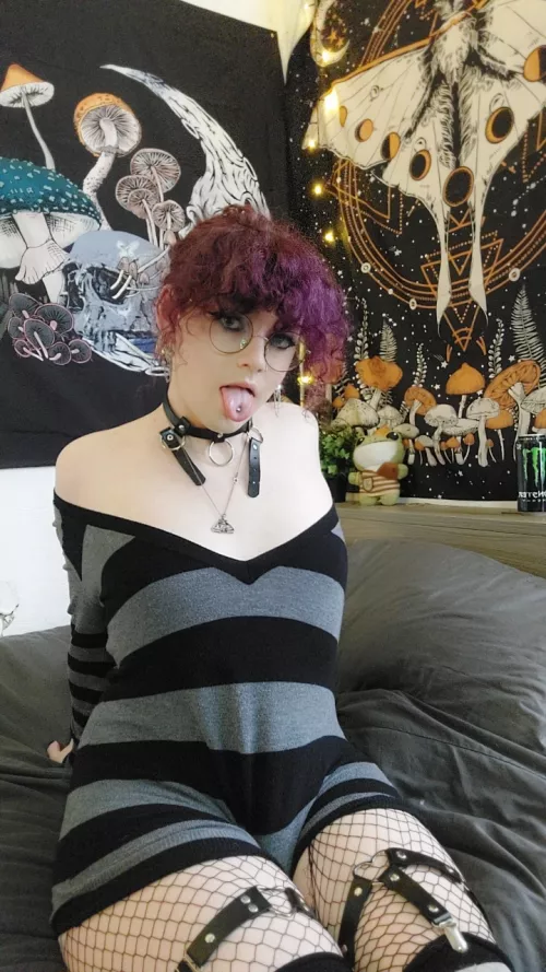 My style's slowly become more and more goth, you think I look cute?