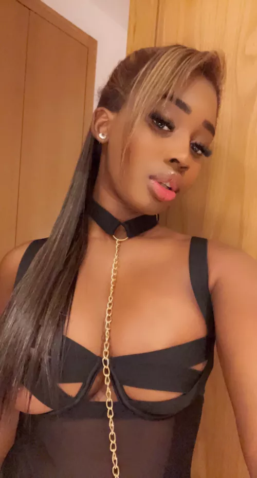 Name a body part, and I’ll send a picture of it.