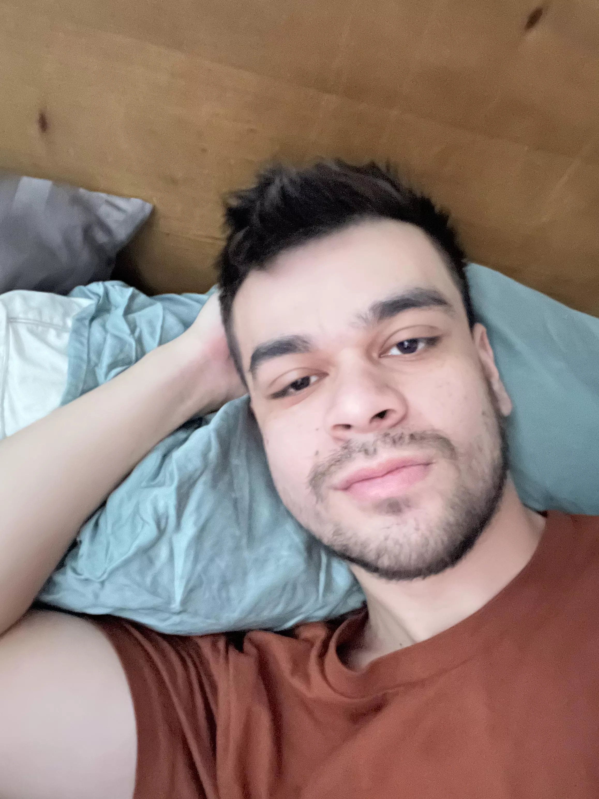 Not gonna lie Feeling a bit sad lately, but at least it’s the weekend. Have a good day♥️🥲