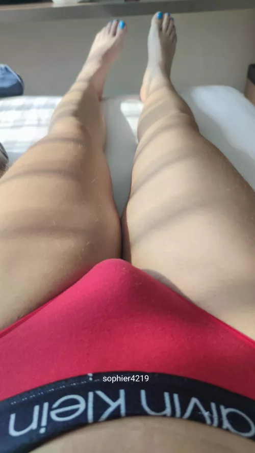 One thing my thights make You desire??? 🍗😈