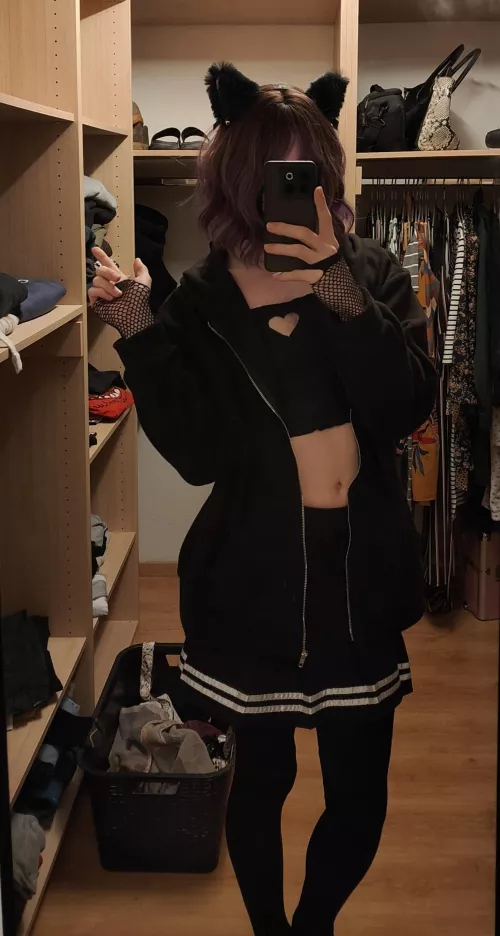 Yeah. I stole your hoody hihi