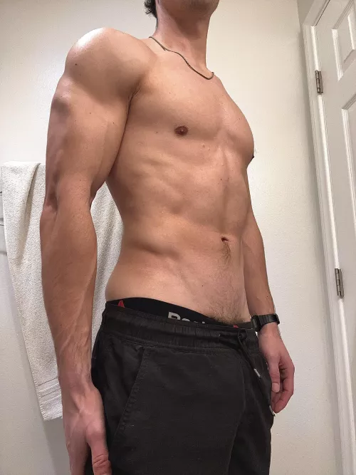 Yesterday’s post gym pump (m)👀