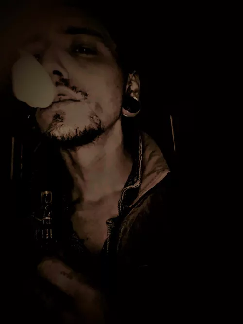 [29][M] smoke buddy?