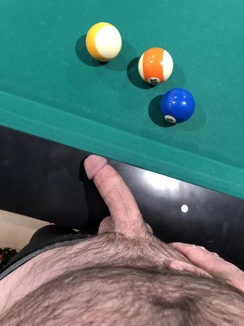 [60] who’d like to hug the table (f) 🎱