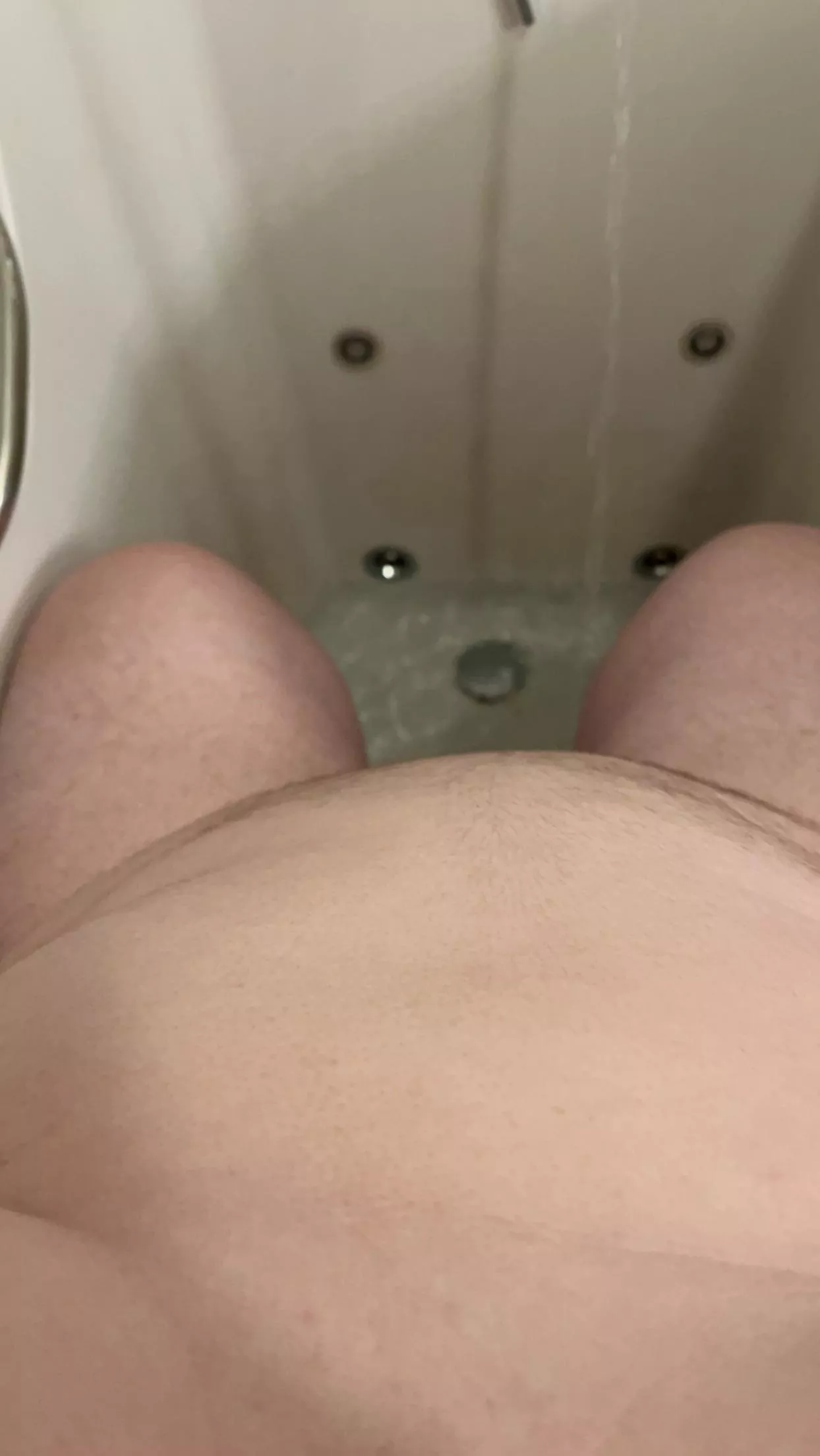 Bath time. What’s gonna fill up the tub more me 🐷 or the water?