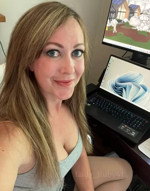 Chill weekend with a Milfie