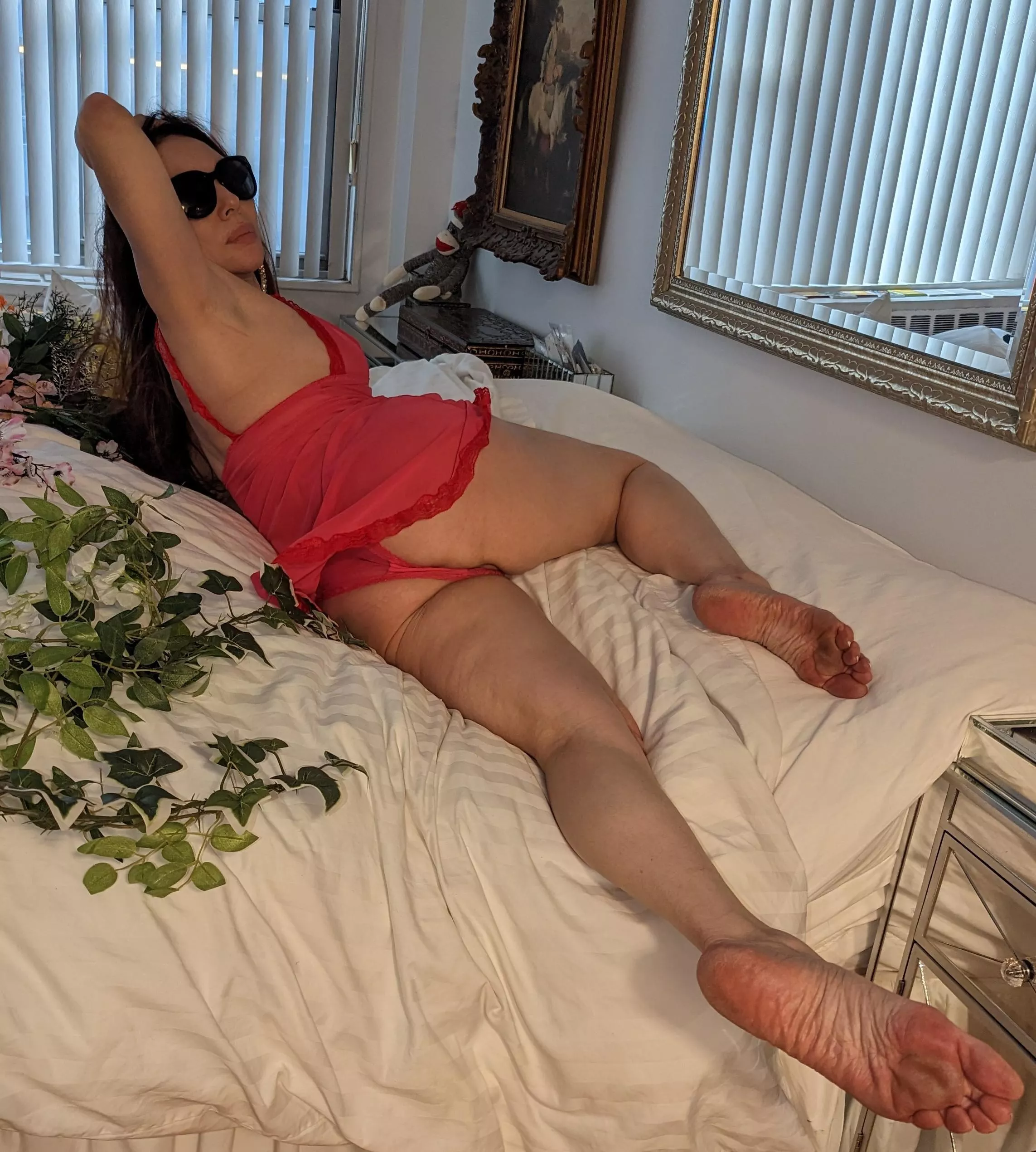 Feeling a little lonely on this Saturday morning! (F)56 OC