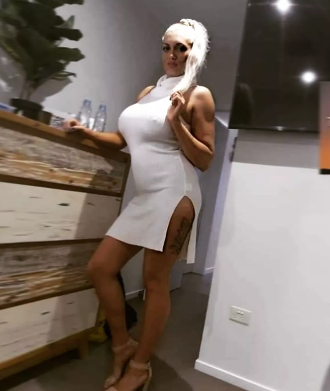 Feeling sexy in my 3rd decade for a night out with Moms