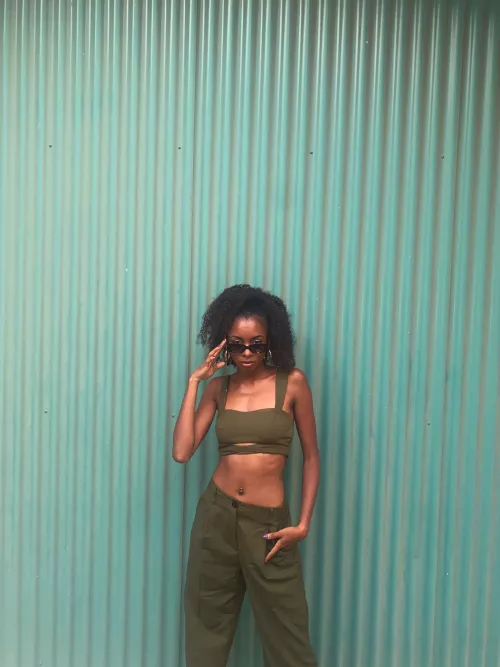 I am slim but I am hella strong. [IMG]