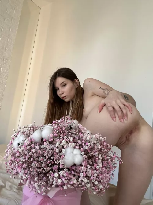 I'd like to feel your firm sauce inside my tiny hole