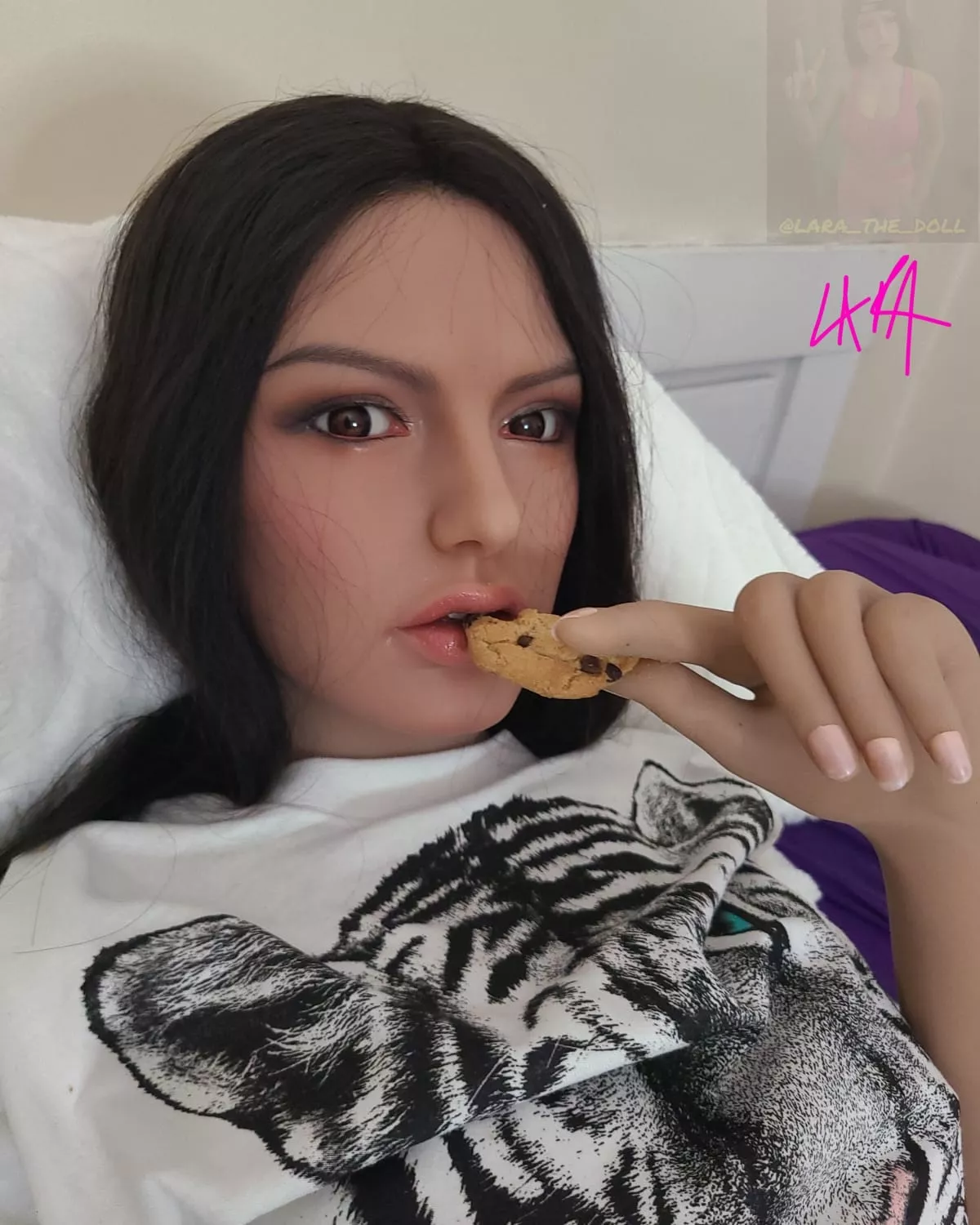 Lara says cookies for breakfast are part of a balanced breakfast