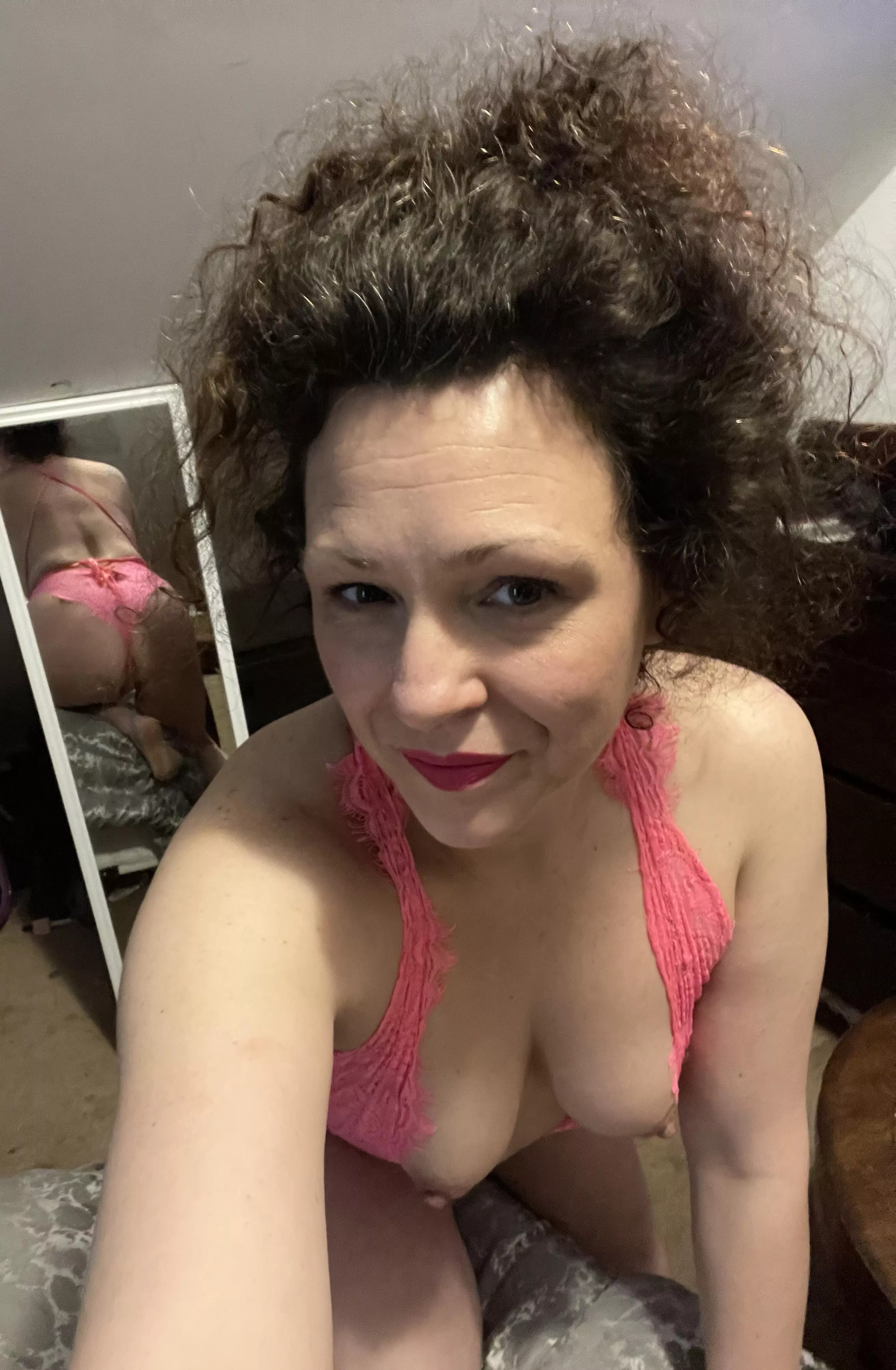 Milfie loves to get it from behind