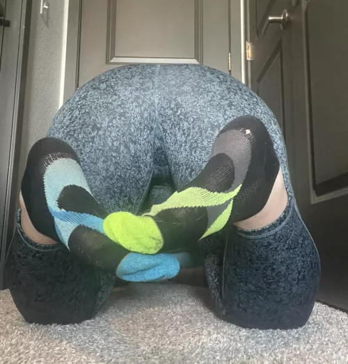 Mismatch day today!! Headed to the gym! [seller]