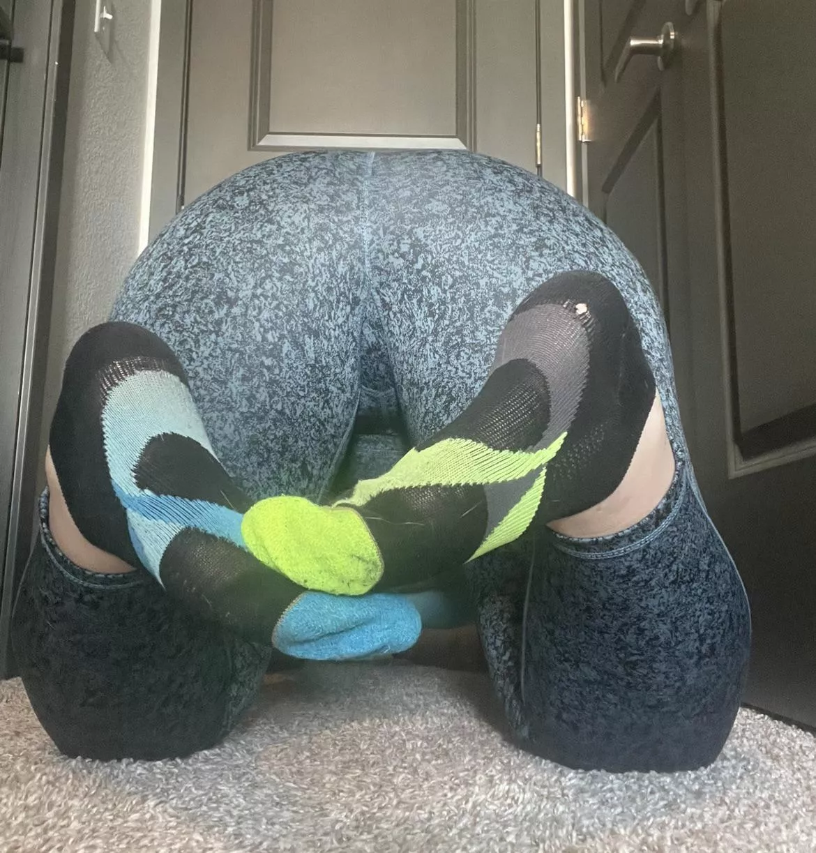 Mismatch day today!! Headed to the gym! [seller]