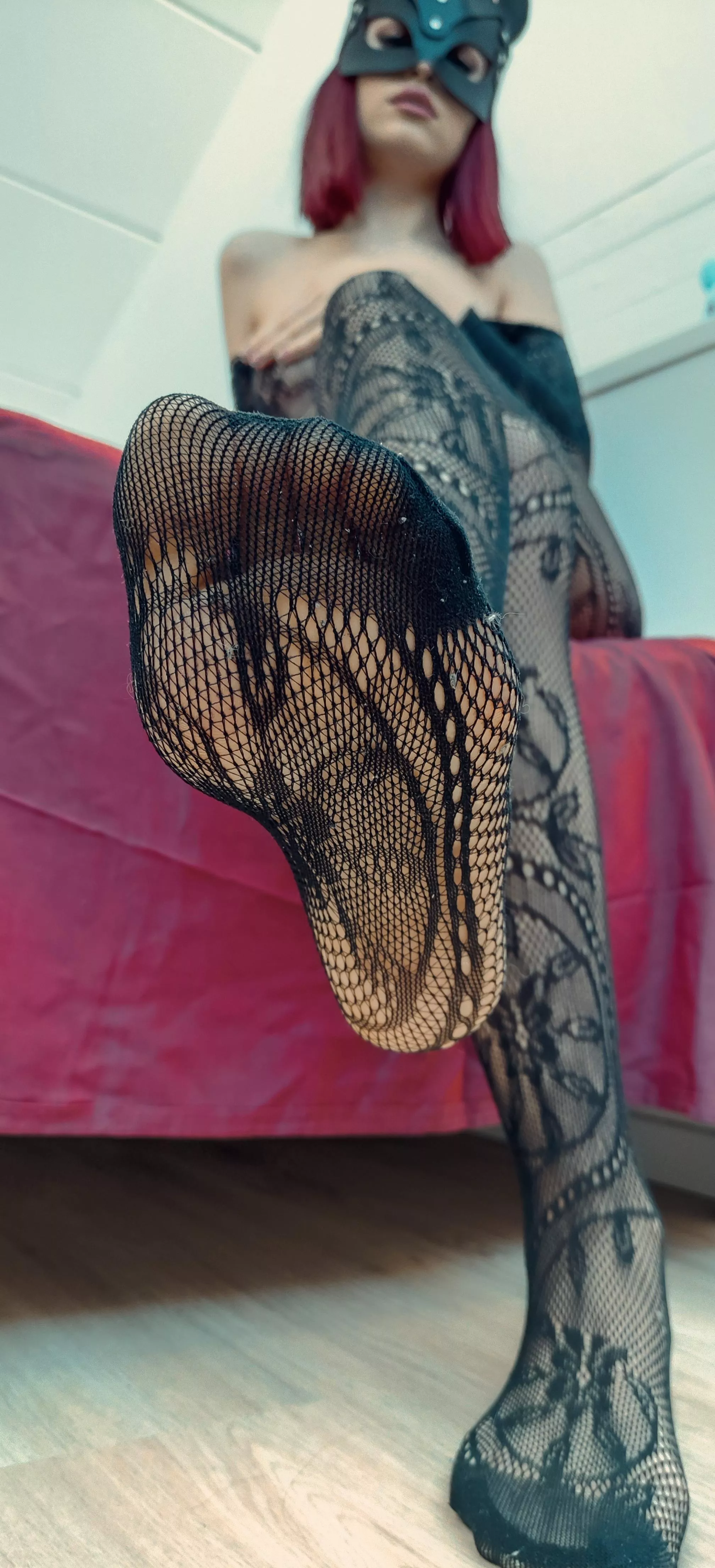 [OC] Get ready to worship under me