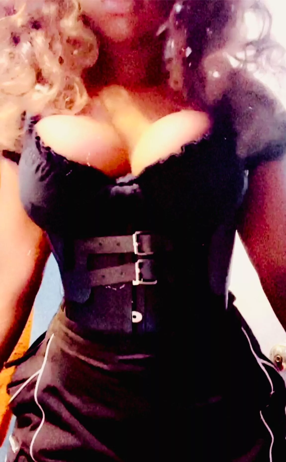 Once I get a boob job you’ll never think about your wife’s tits again 😜