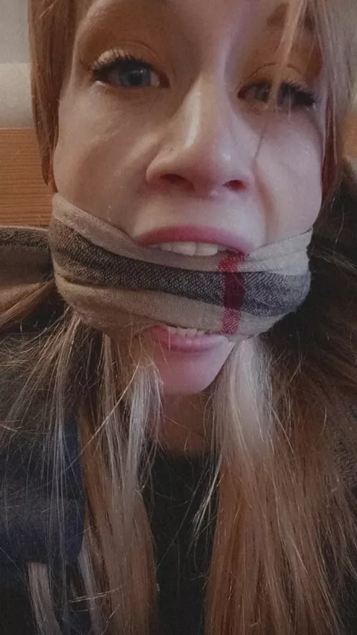 She's so humiliated 😂😂