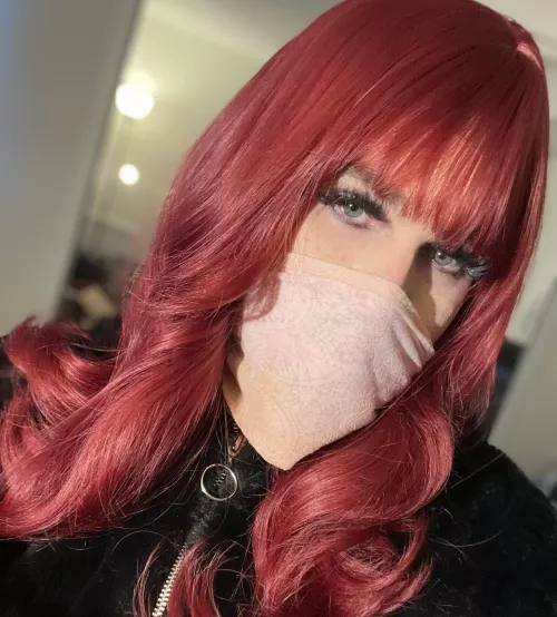 Should I stay a redhead this weekend?