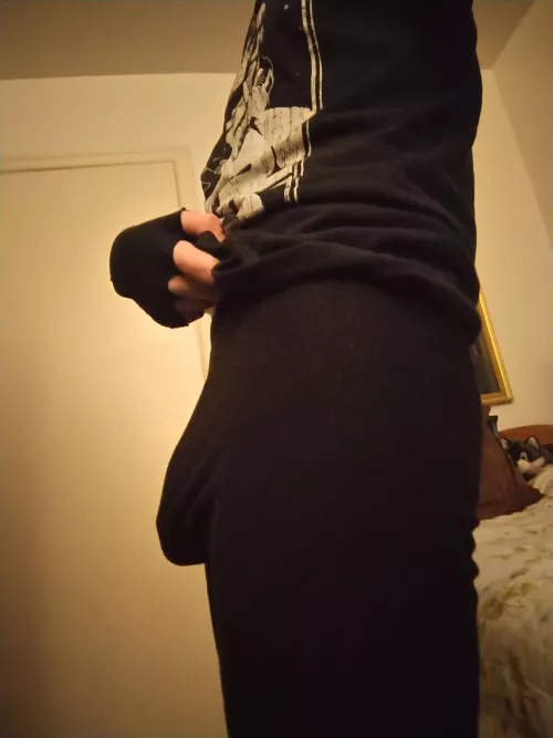 this is why I don't wear leggings in public lol