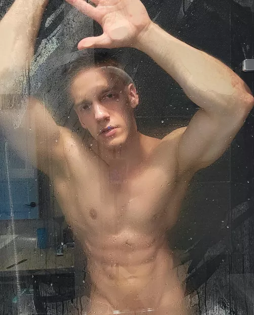 Waiting for ya 😈💦