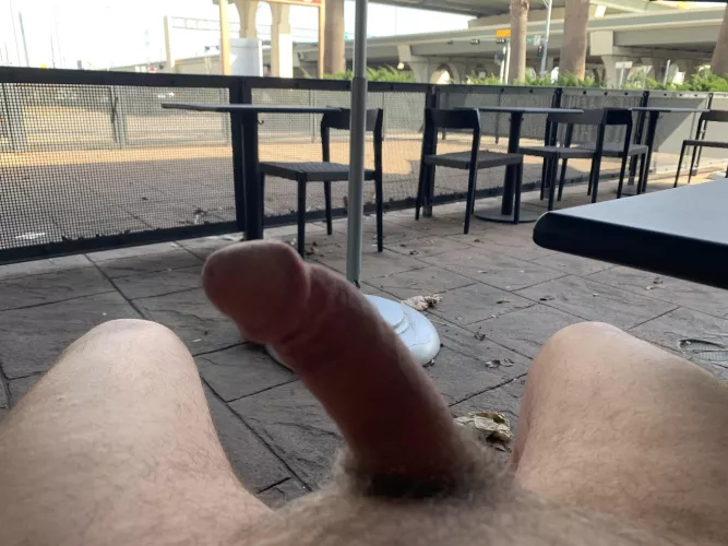 Was a great naked morning on the Starbucks patio
