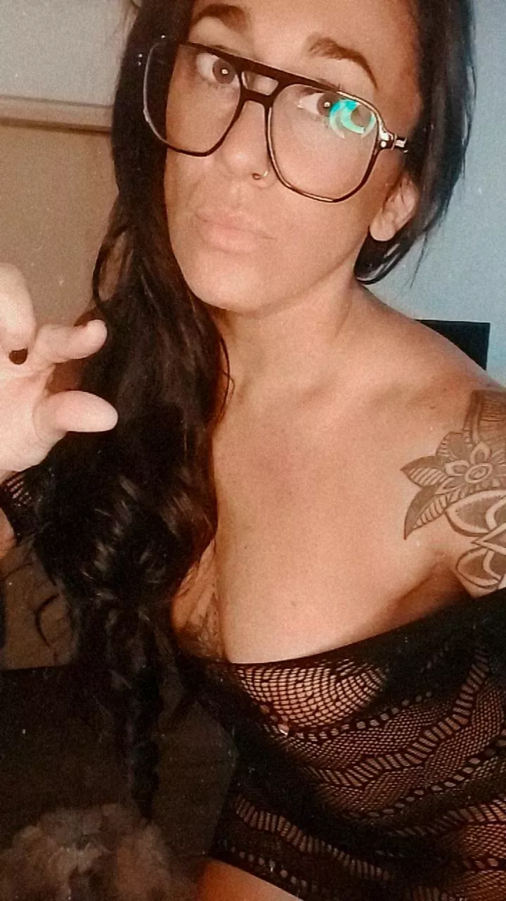 Who has a dick smaller than 5 Who has a dick smaller than 5