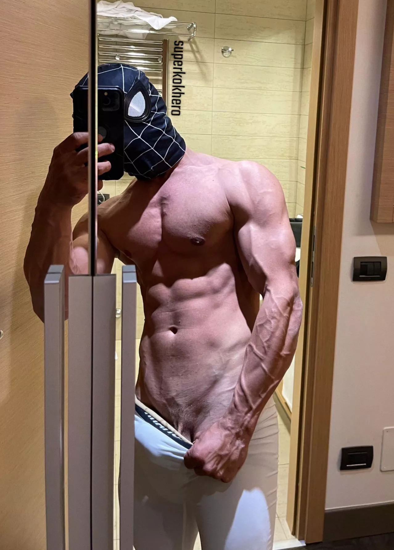 Would y lick my abs?😛