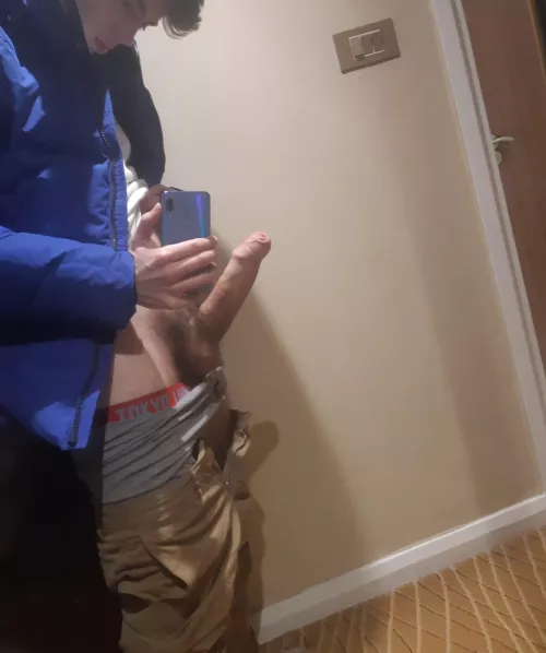 Any love for a skinny hung nerd?