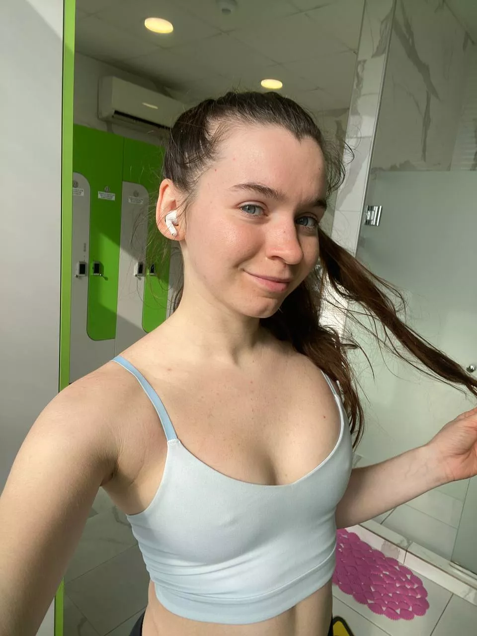 at first glance it looks like a normal photo 🤫😄