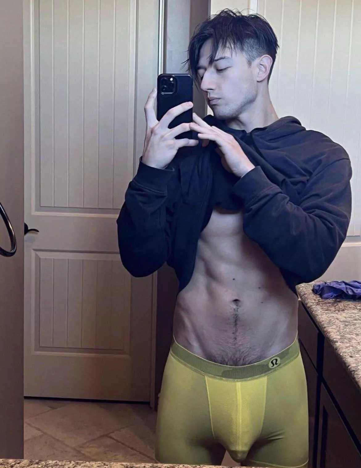 Can you help [M]e massage, i’ll give you a gift afterwards ;)