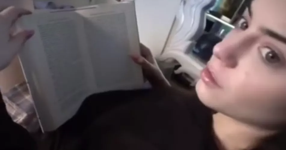 Does somebody know the title of the video or the name of the girl?