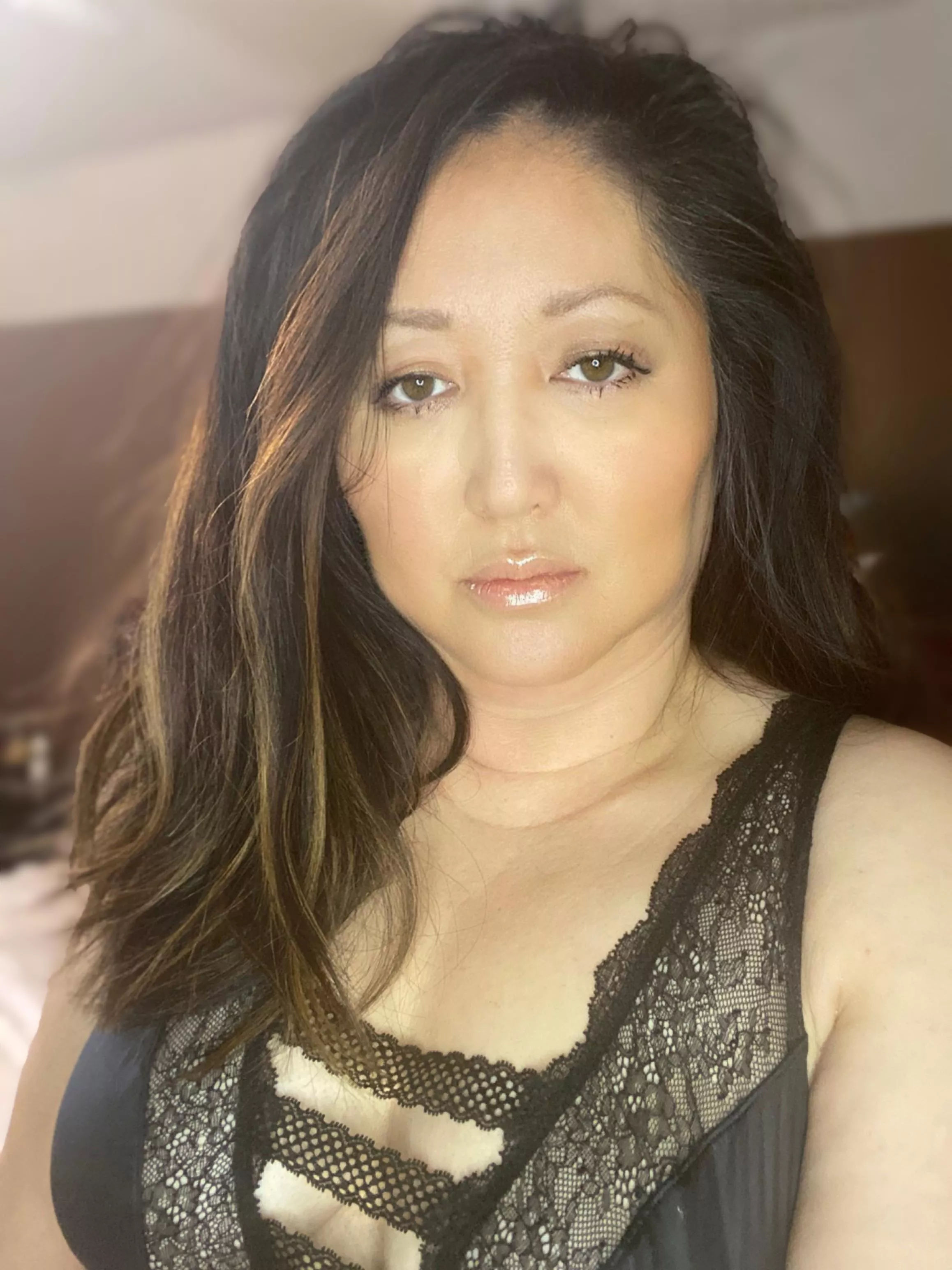 Drinking strawberry mimosa Vizzy’s and feeling good