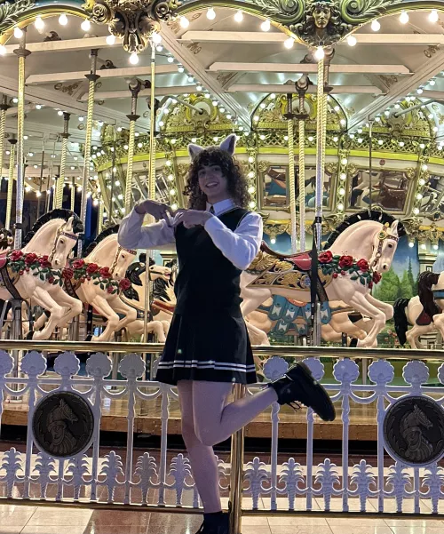 Going out looking all cute and innocent while I’m caged and plugged is my new favorite activity :)