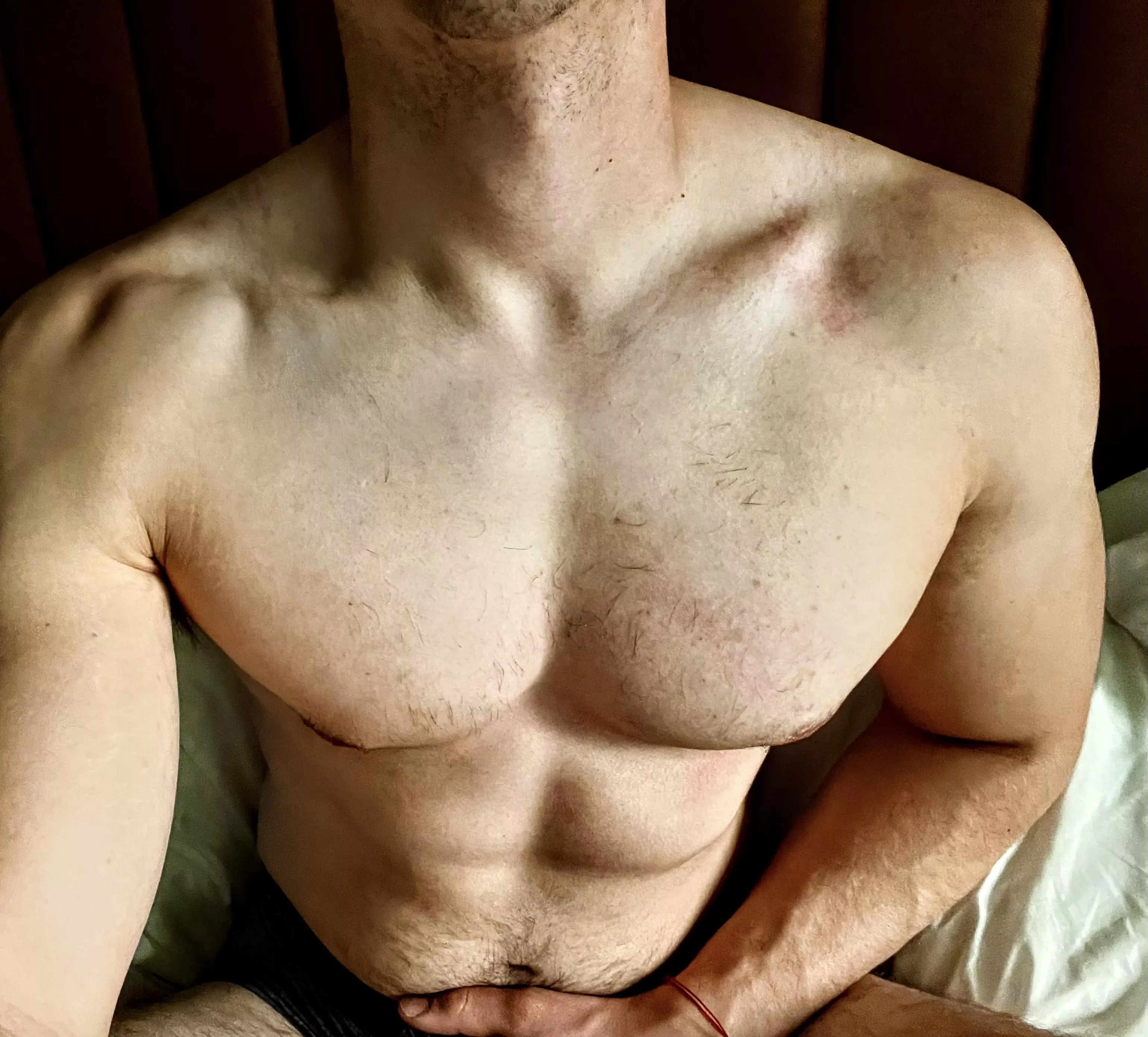 Had to take advantage of hotel room lighting