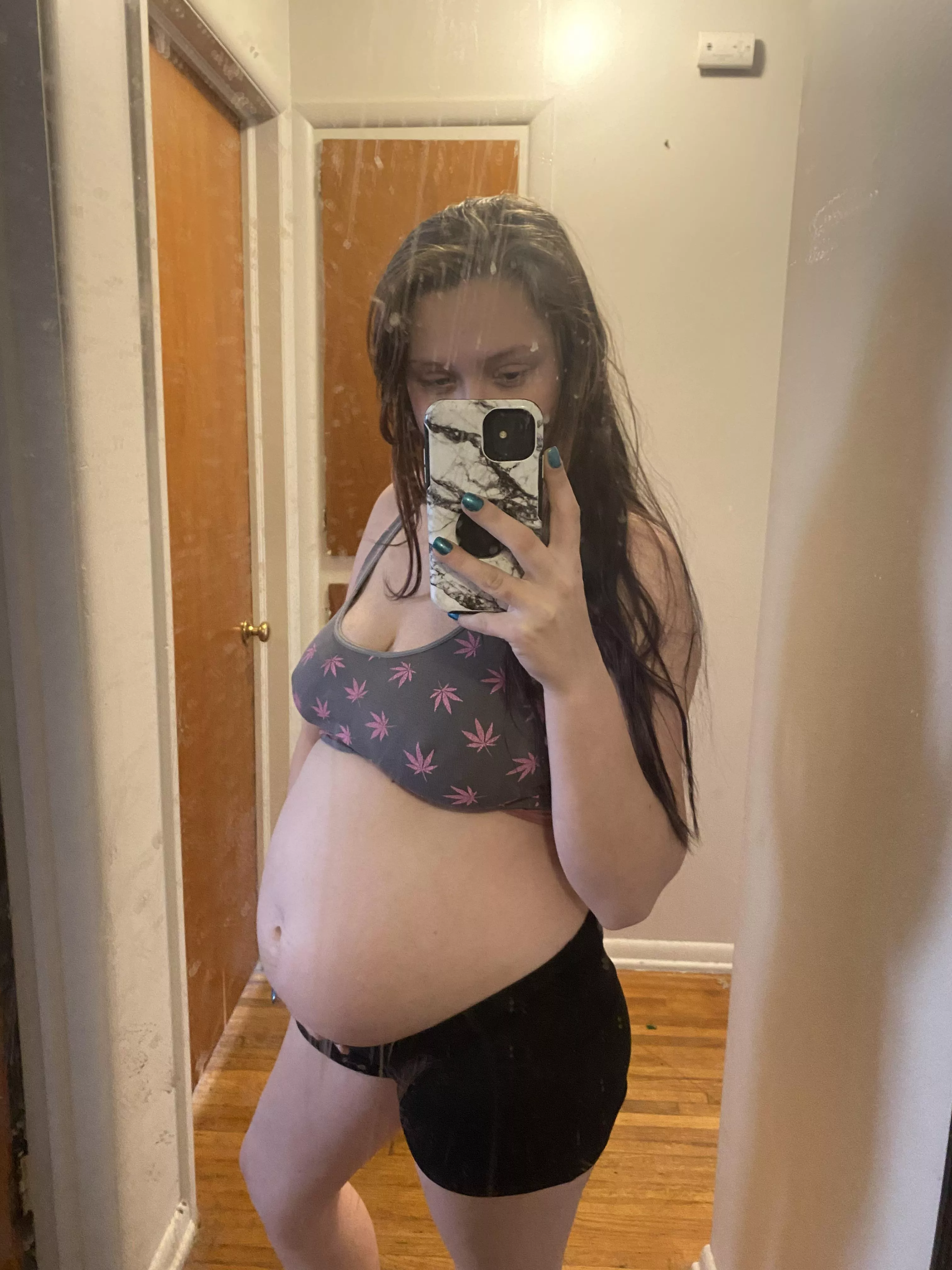 I feel nothings petite anymore 🤪