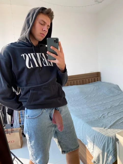 I know you love my cock here so I'll keep posting daily