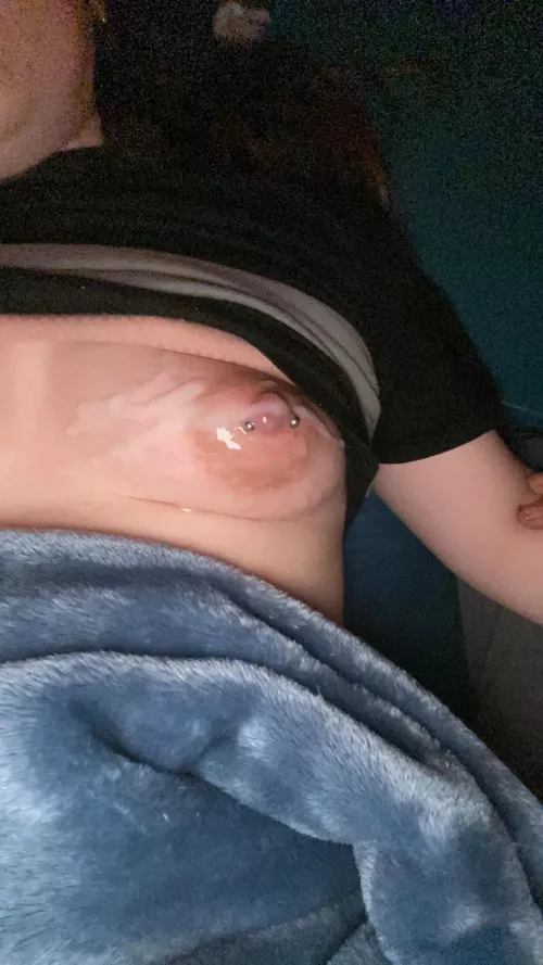 I need more cum on my tittes