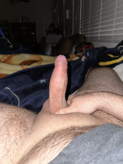 Looking to get your throat fucked, I’m your guy;)