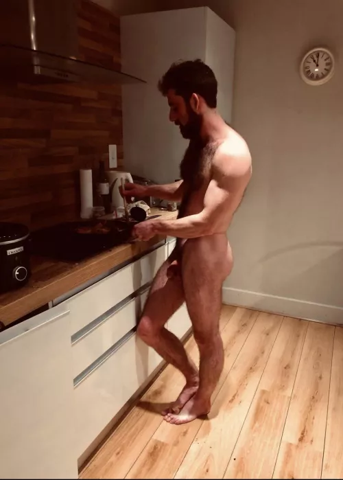 Love cooking in the nude!