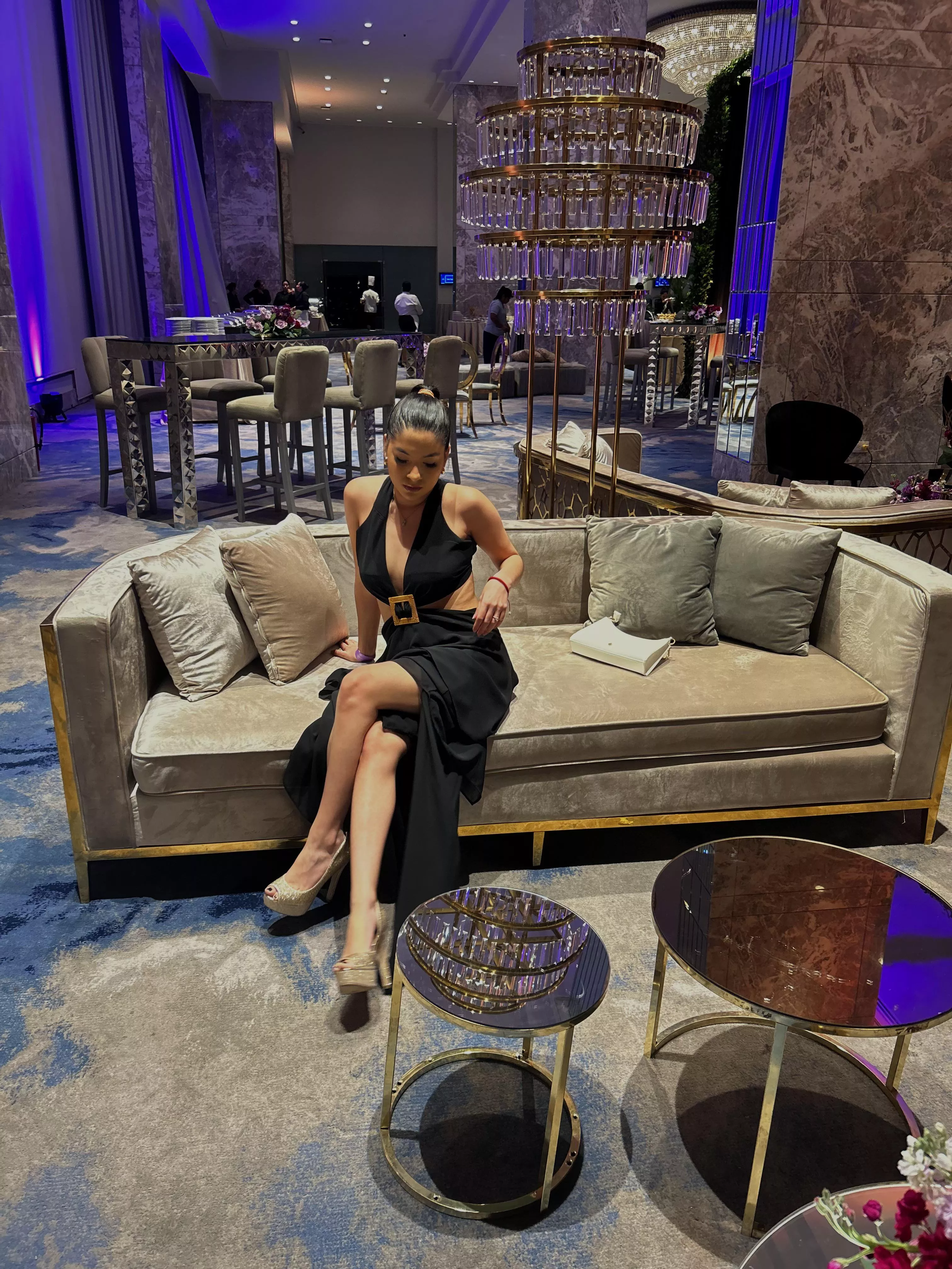 loved wearing this heels today but my feet hurt so bad :(