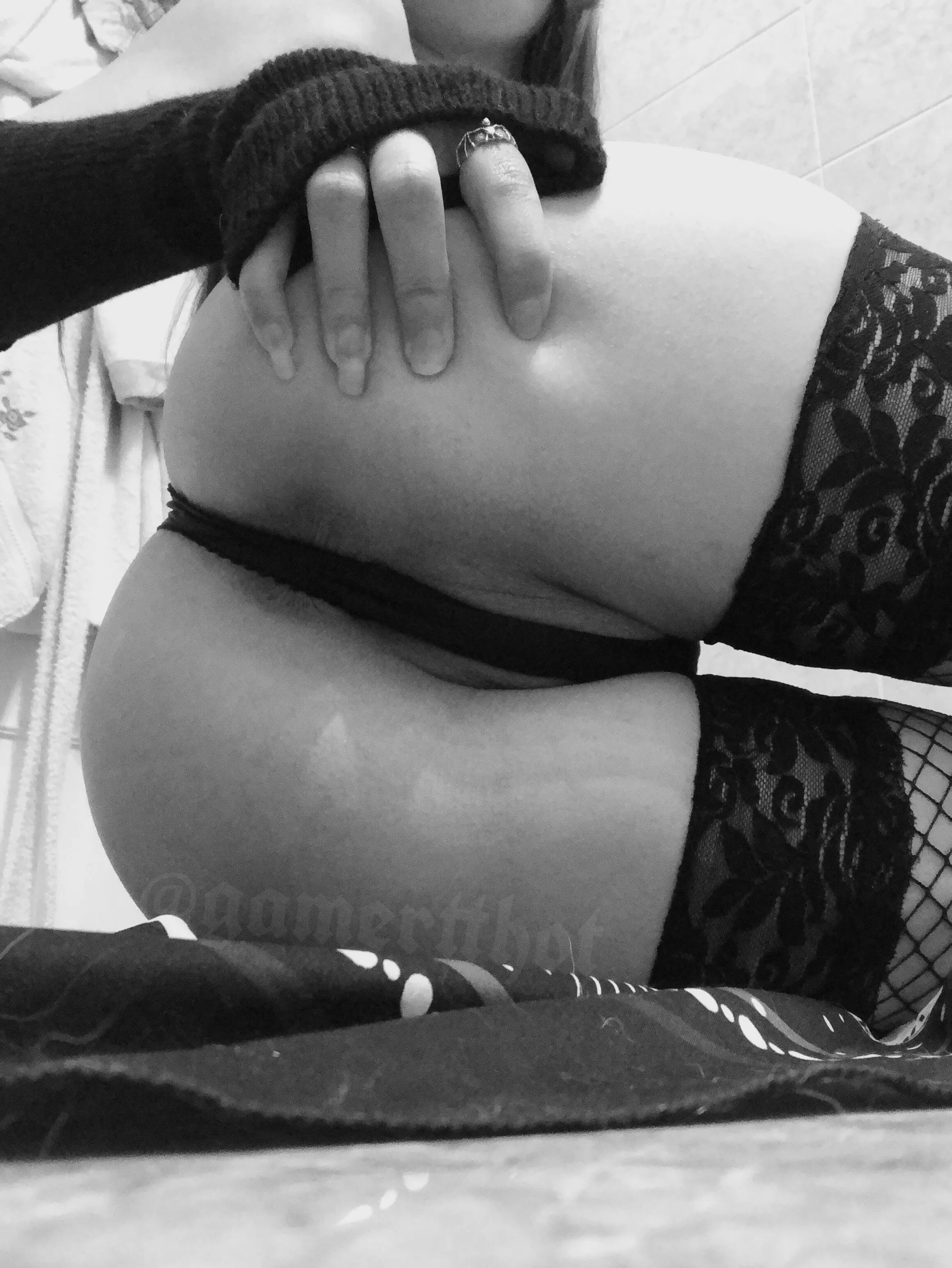 Spreading a bit 👅