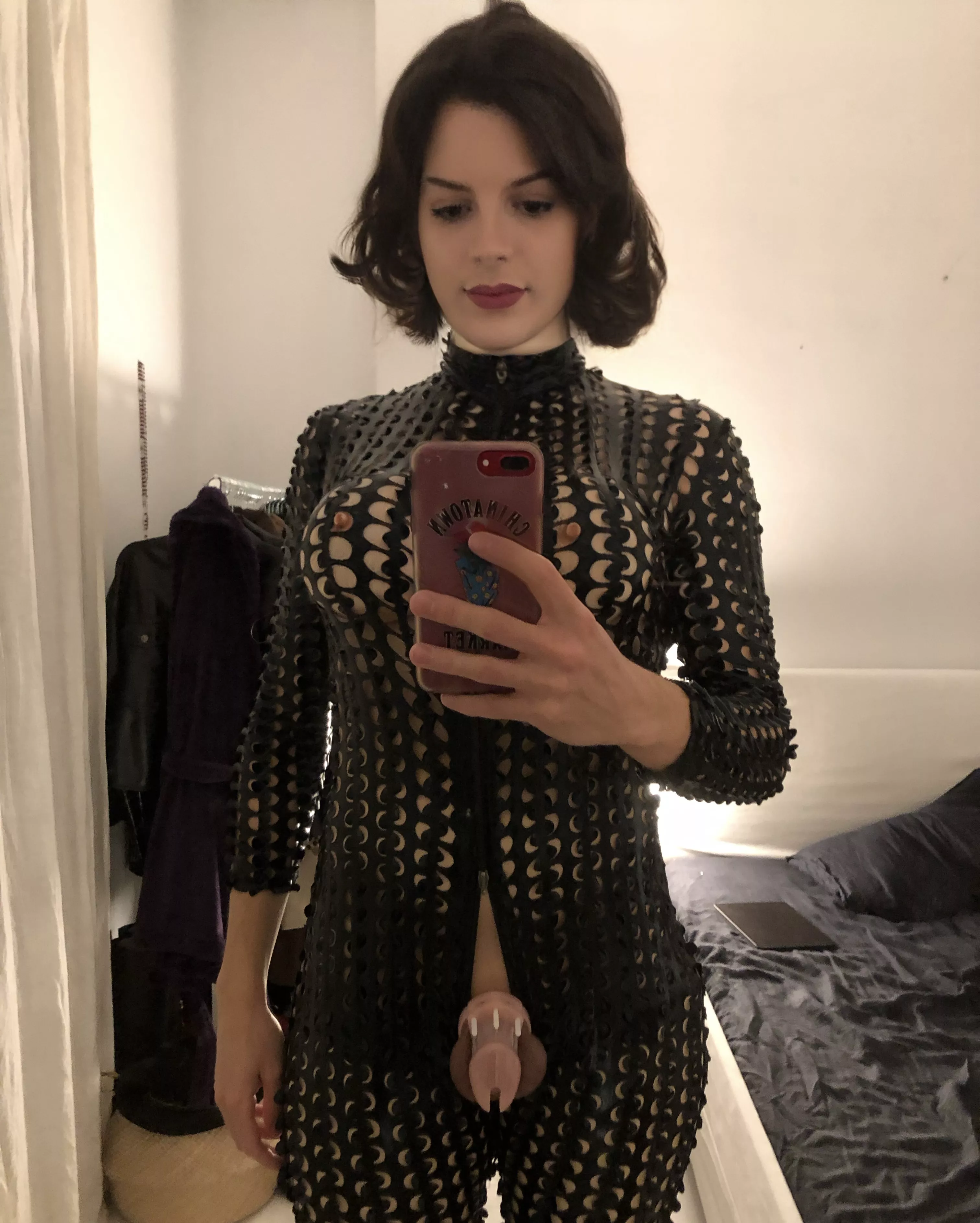 Taking the cage out for a minute before tucking it safely back into the suit! Taking the cage out for a minute before tucking it safely back into the suit!