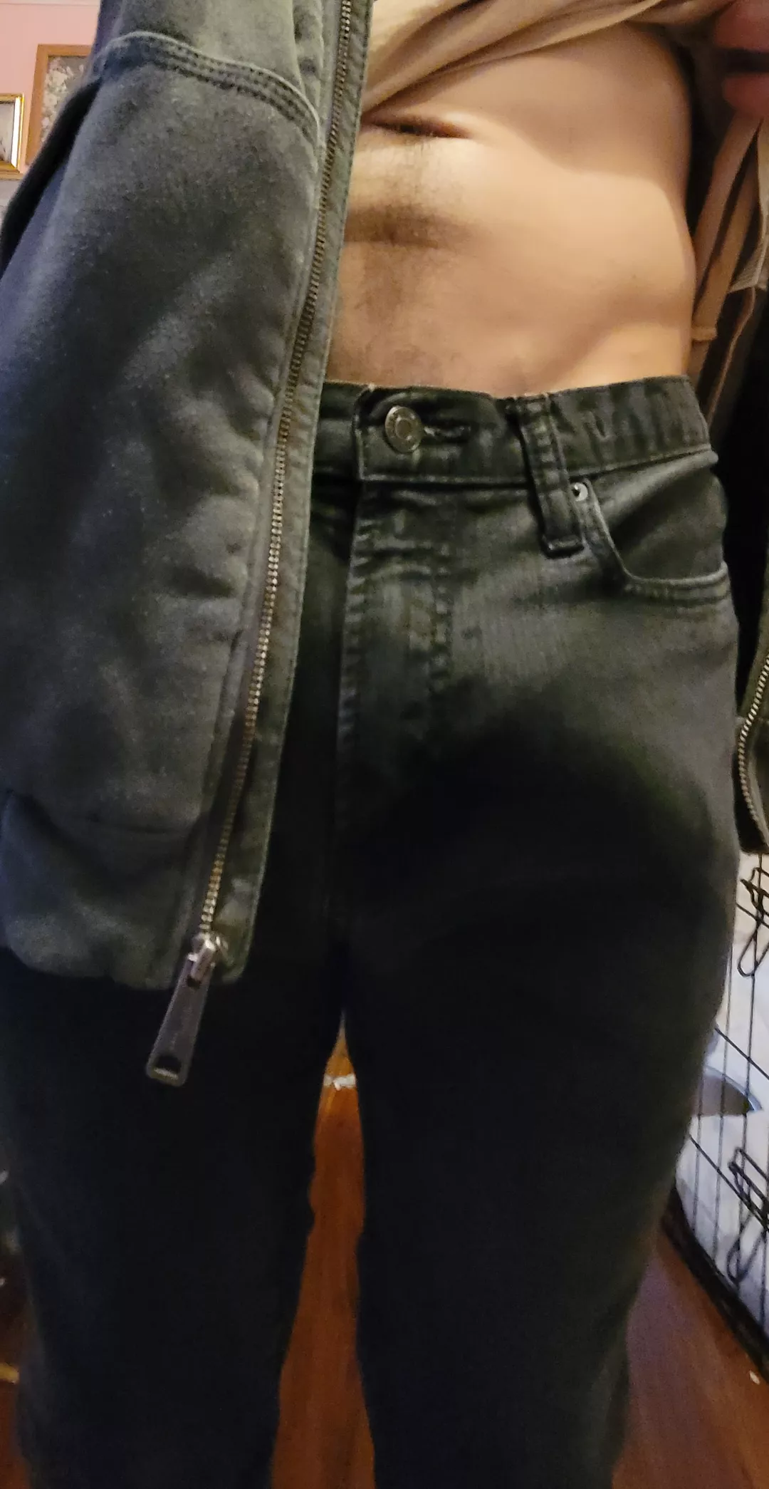 this is why I don't wear skinny jeans