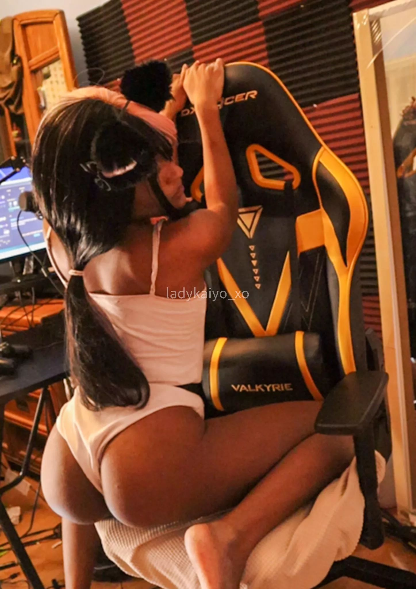 What if i stole your gaming chair? :3