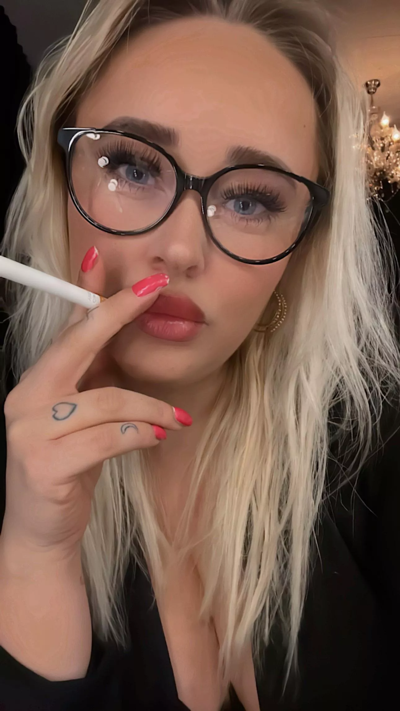 Who is still awake? 🥰