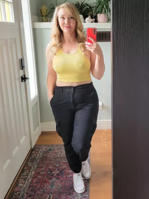 Whoops! Little nippley today [F49]